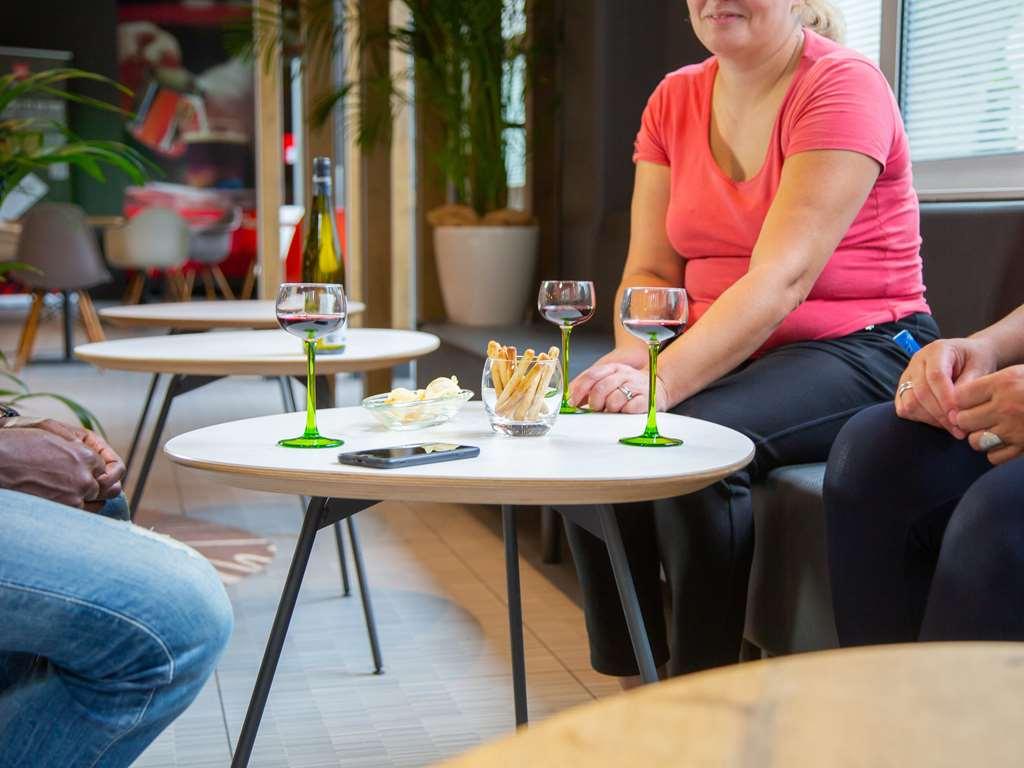Hotel Ibis Mulhouse Centre Filature Restaurante foto